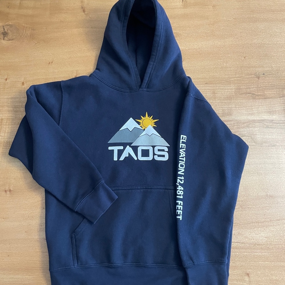 Taos youth L navy hoodie